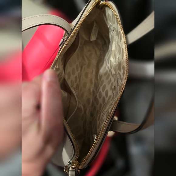 🍁🍂NWOT Kate Spade Beige/Neon Pink Leather Cedar Street Maise Satchel - Picture 5 of 6